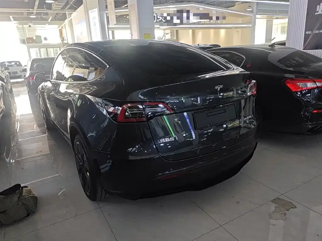 Tesla Model Y 2024 из CN, фото 9