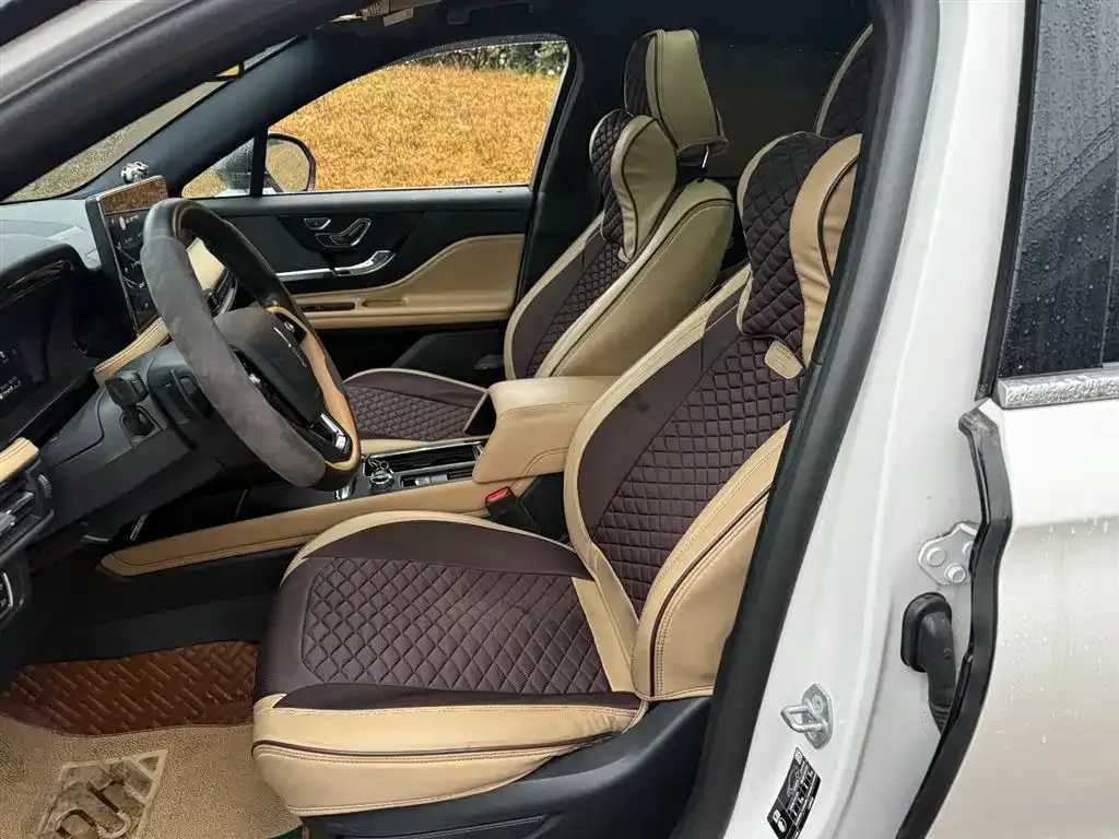 Lincoln Corsair 2023 из CN, фото 2