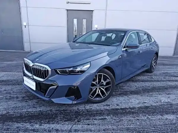 BMW i5 — фото 1