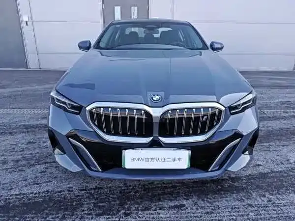 BMW i5 — фото 10