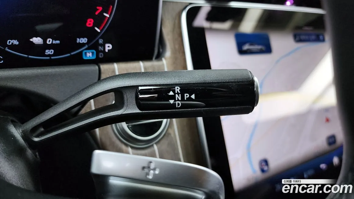 Mercedes-Benz E-Class 2025 из KR, фото 2
