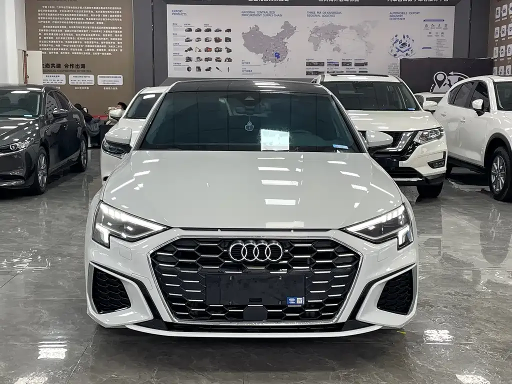 Audi A3 2023 из CN, фото 4