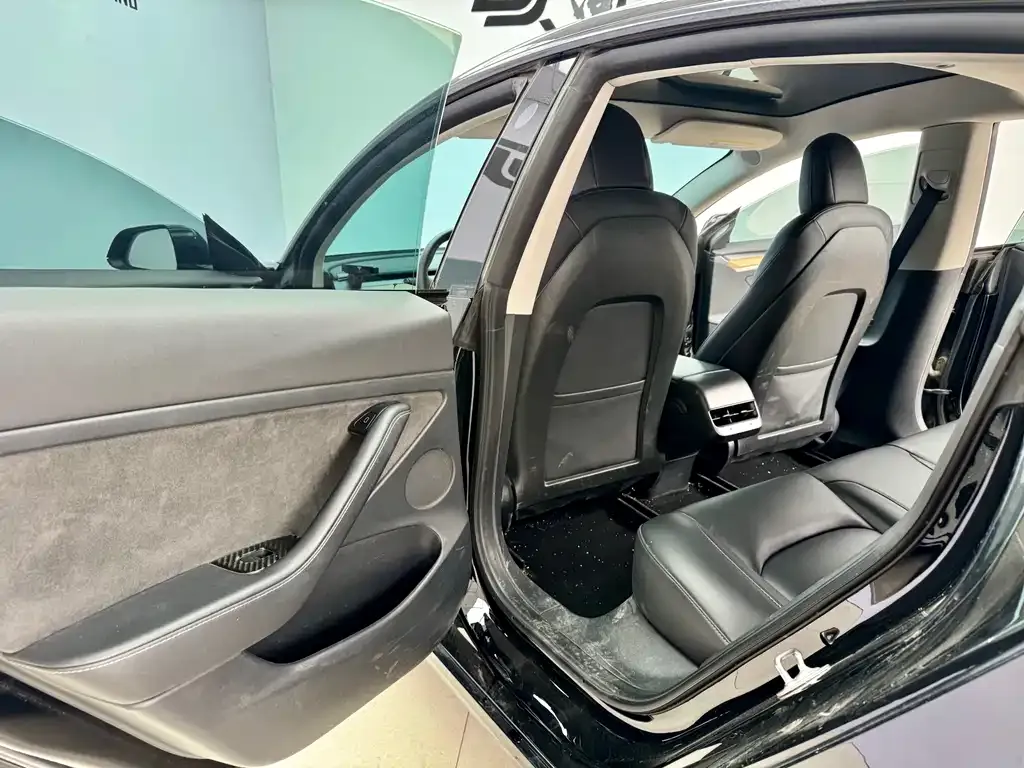 Tesla Model 3 2022 из CN, фото 10