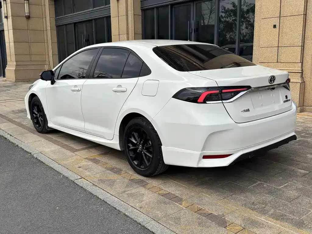 Toyota Corolla 2021 из CN, фото 10