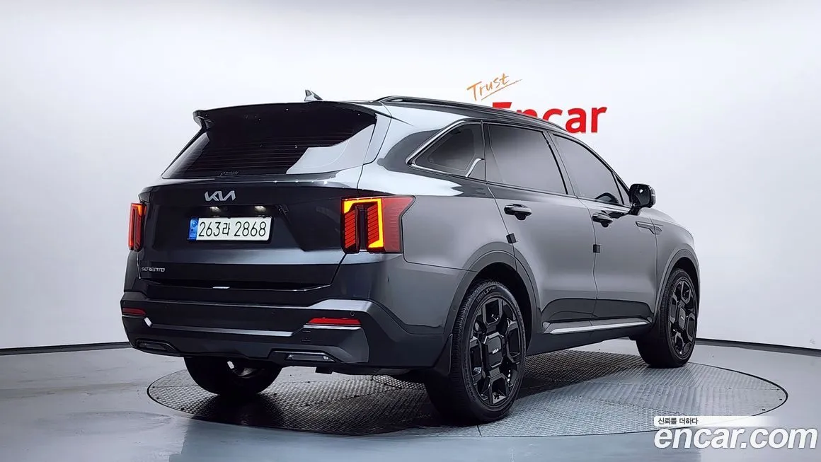 Kia Sorento — фото 6