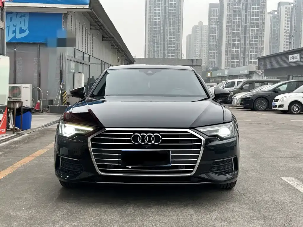 Audi A6L — фото 5