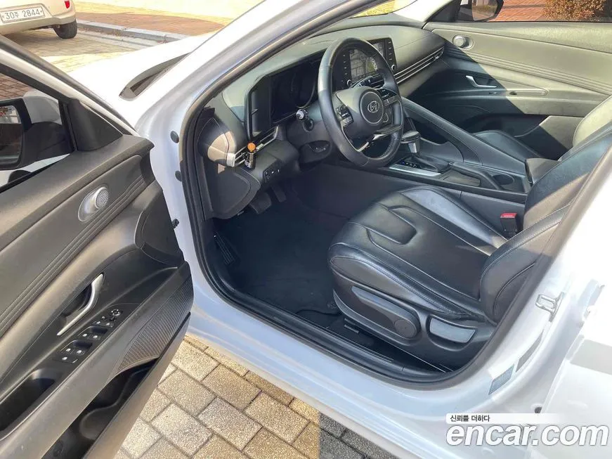 Hyundai AVANTE 2021 из KR, фото 4