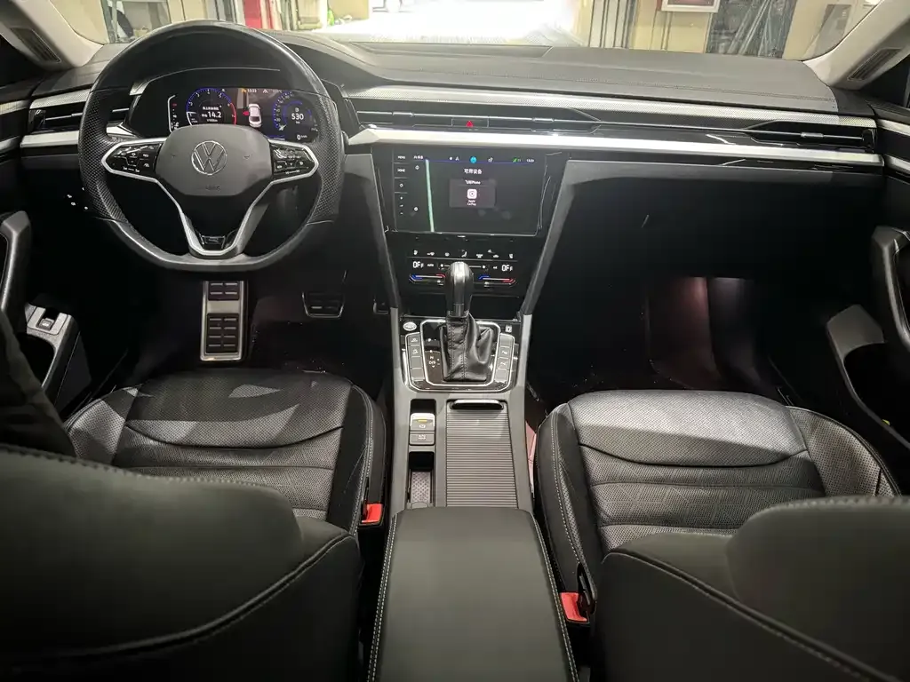 Volkswagen CC 2023 из CN, фото 4