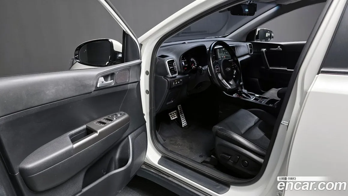 Kia Sportage — фото 9
