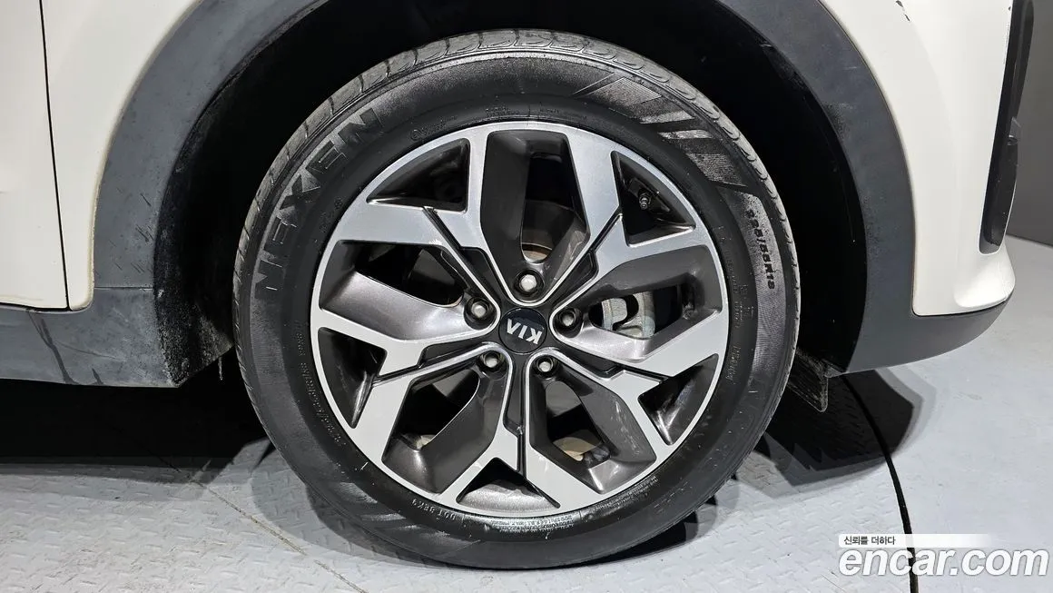 Kia Sportage — фото 7