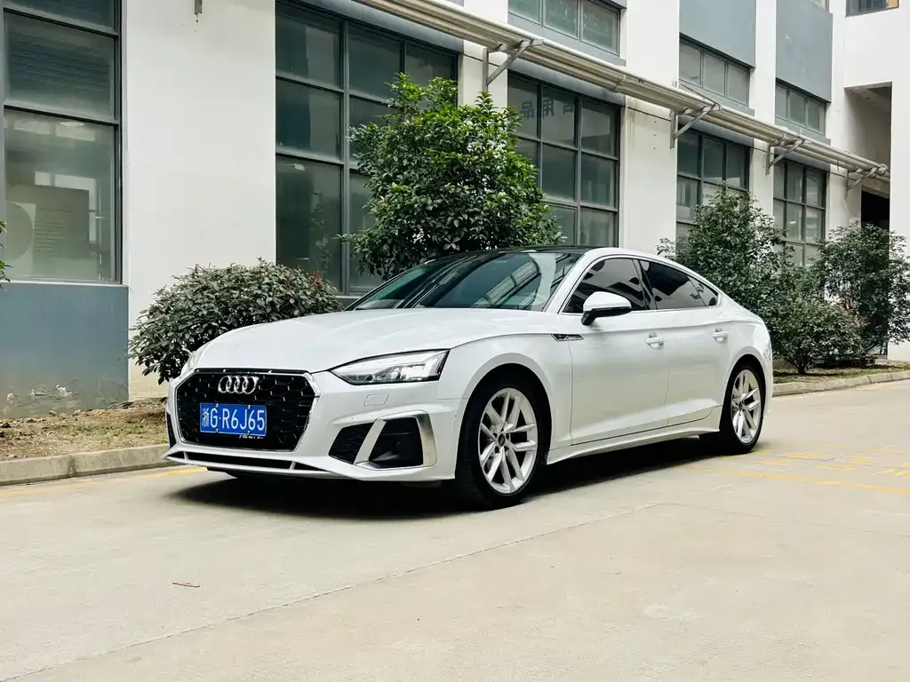 Audi A5 (Import) 2023 из CN, фото 1
