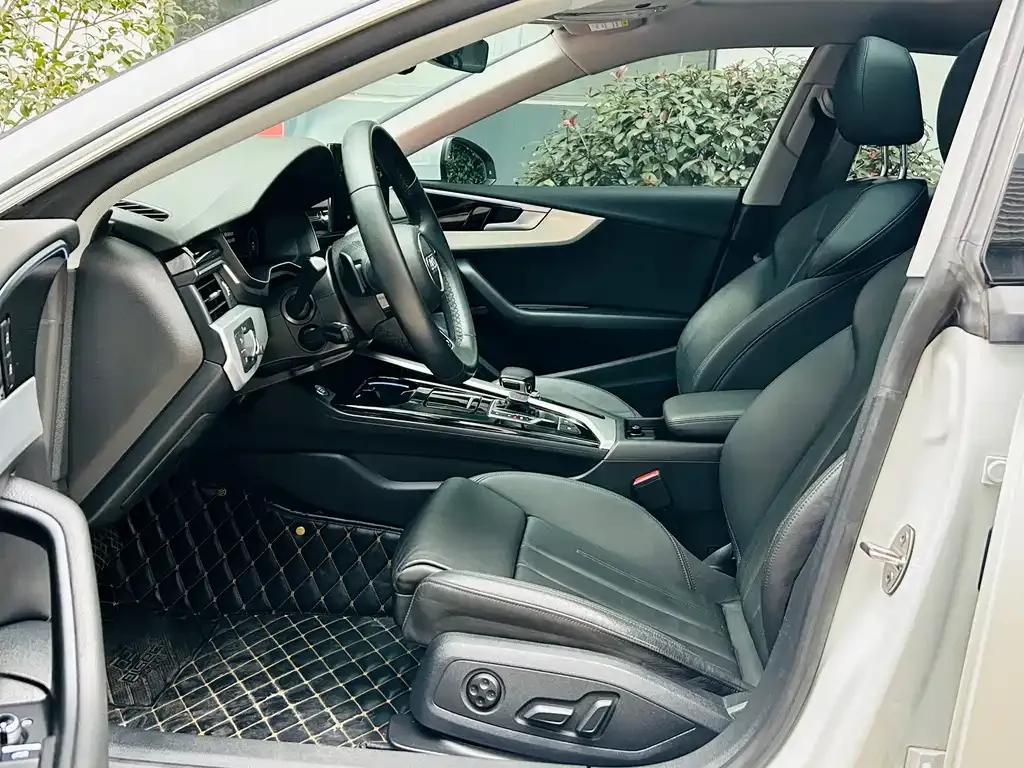 Audi A5 (Import) 2023 из CN, фото 6
