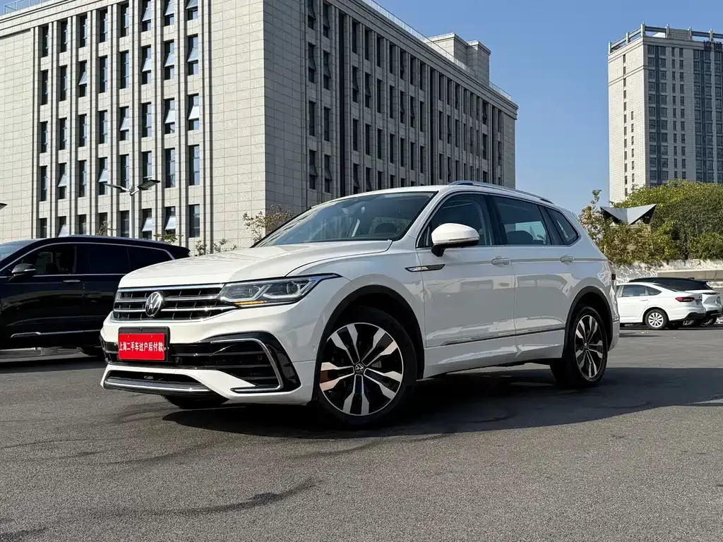 Volkswagen Tiguan L 2022 из CN, фото 1