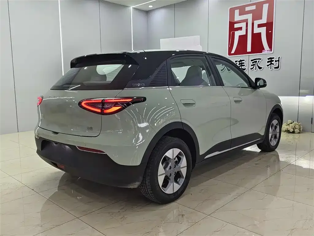 Geely Starburst — фото 10