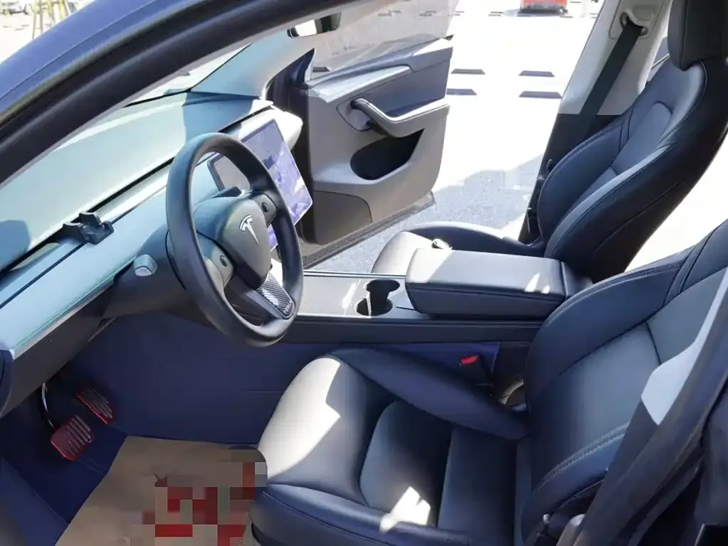 Tesla Model Y — фото 3