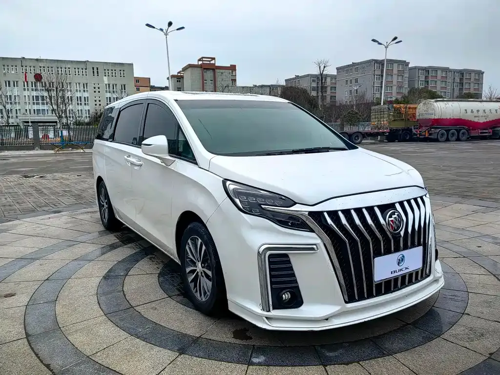 Buick GL8 2022 из CN, фото 10