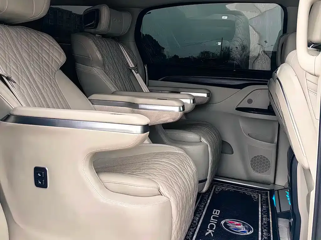 Buick GL8 2022 из CN, фото 8