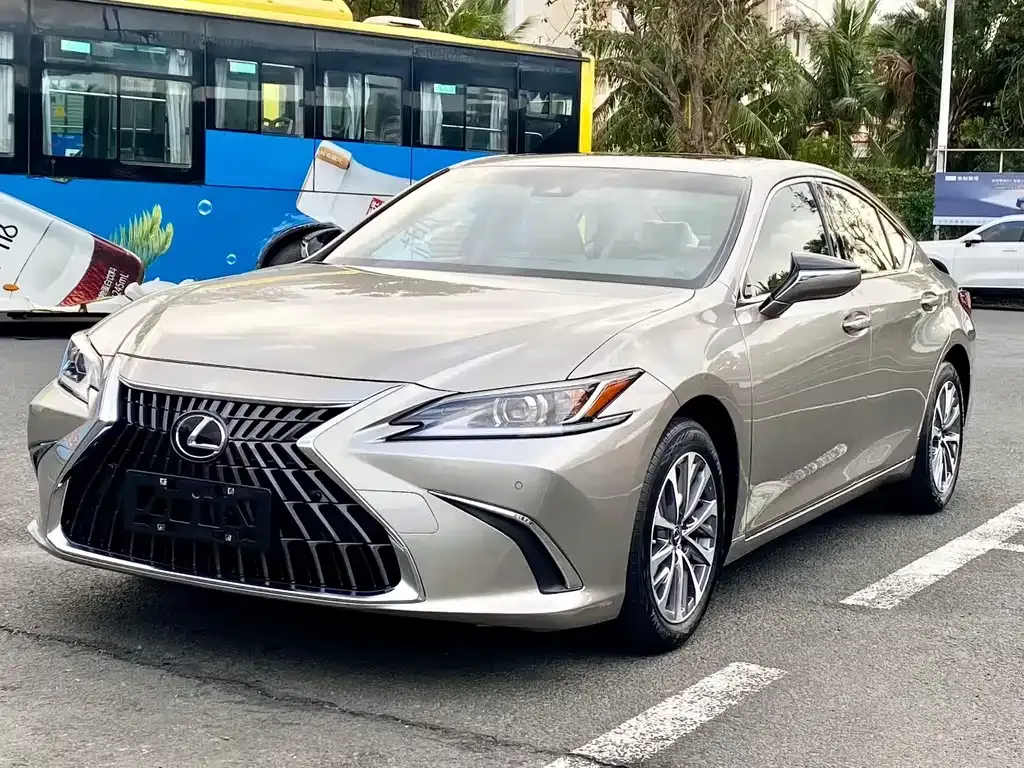 Lexus ES 2024 из CN, фото 1