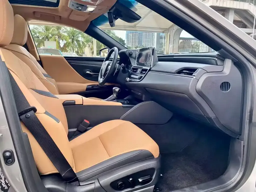 Lexus ES 2024 из CN, фото 4