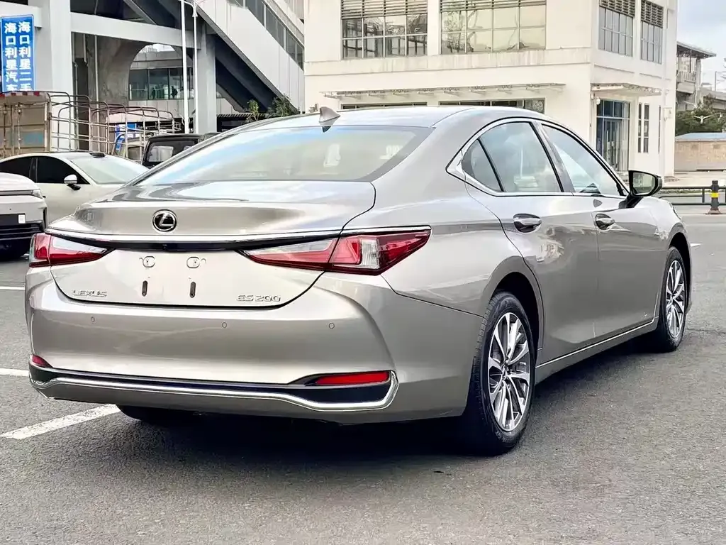 Lexus ES 2024 из CN, фото 5