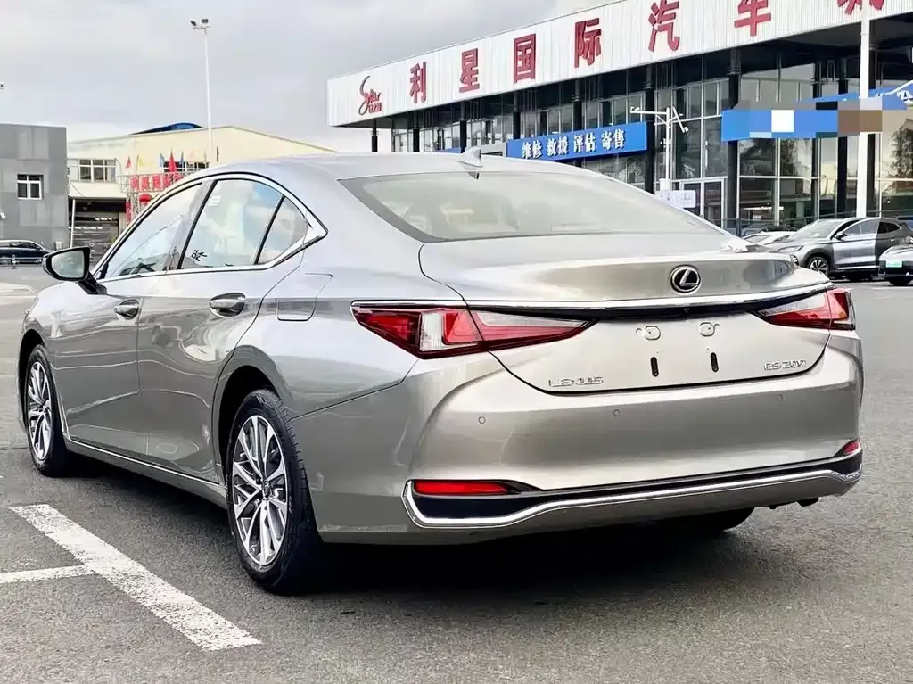 Lexus ES 2024 из CN, фото 9