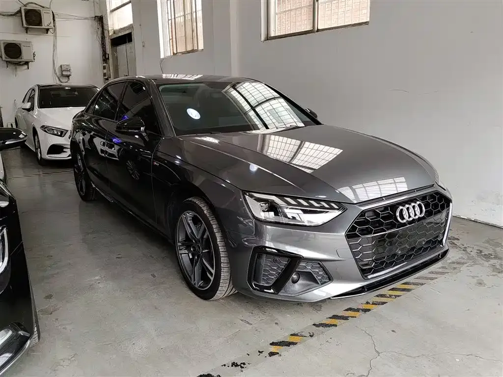 Audi A4L 2022 из CN, фото 7