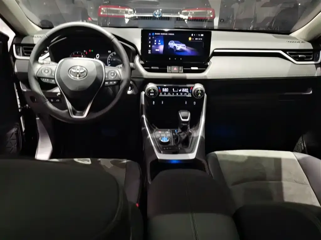 Toyota RAV4 2023 из CN, фото 9