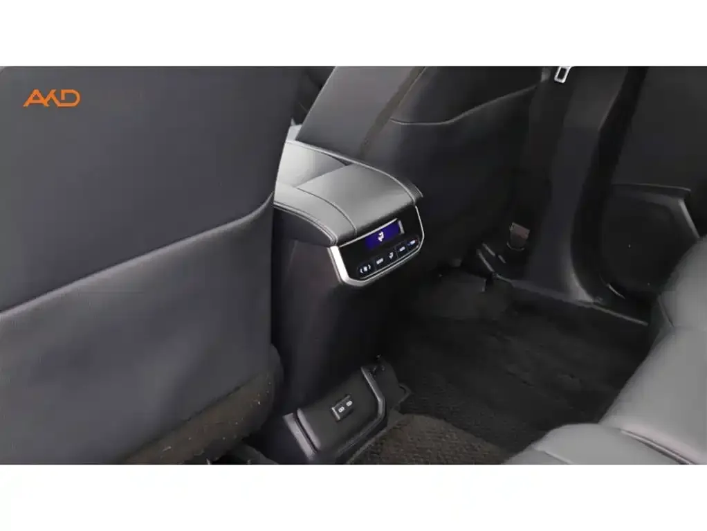 Toyota Crown Kluger 2023 из CN, фото 6