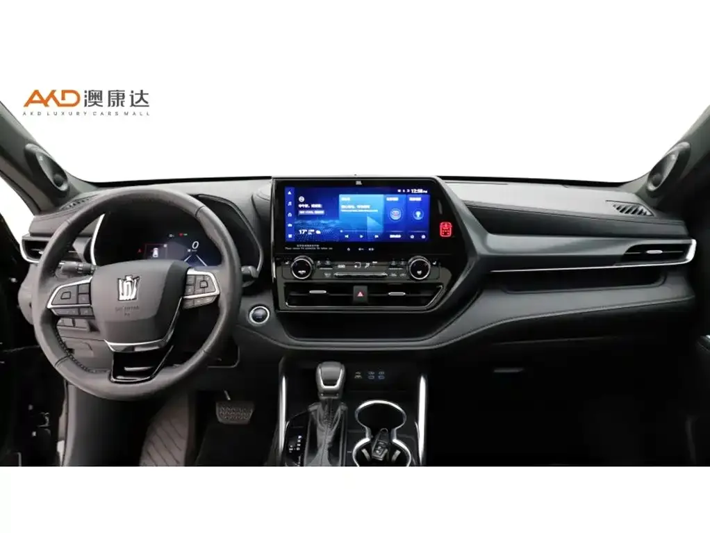 Toyota Crown Kluger 2023 из CN, фото 8