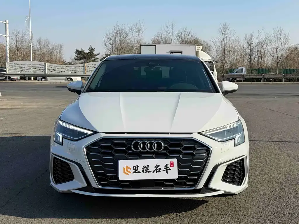 Audi A3 2024 из CN, фото 7