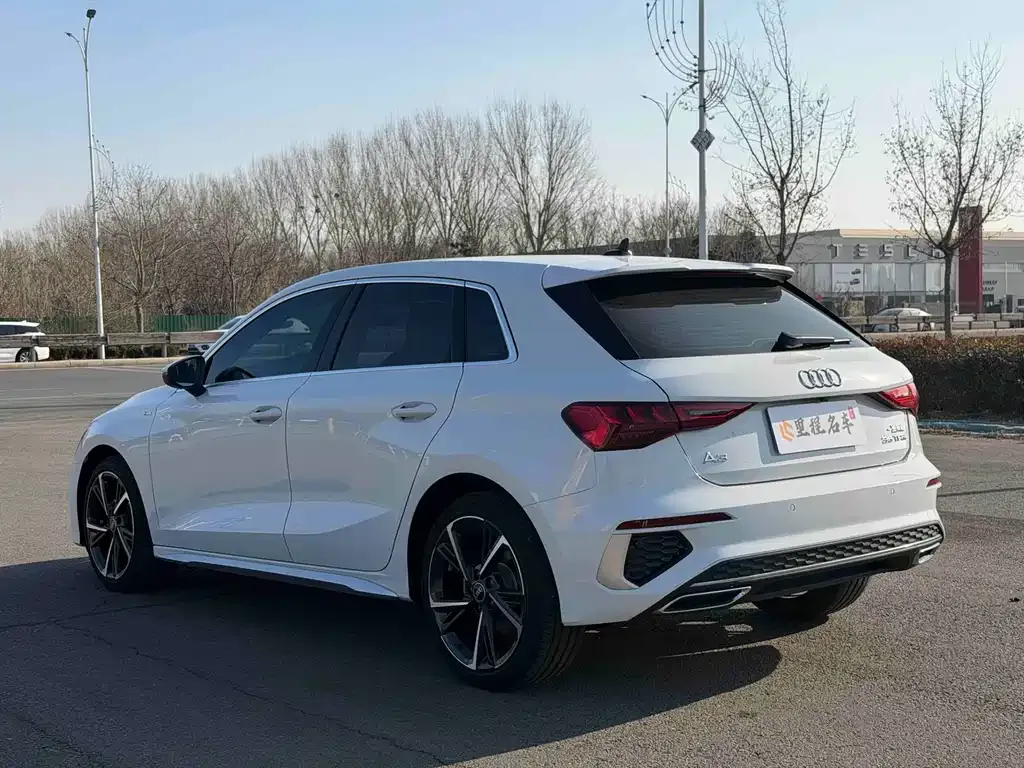 Audi A3 2024 из CN, фото 3