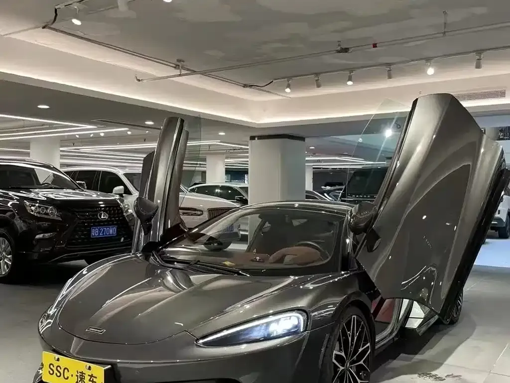 McLaren GT — фото 1