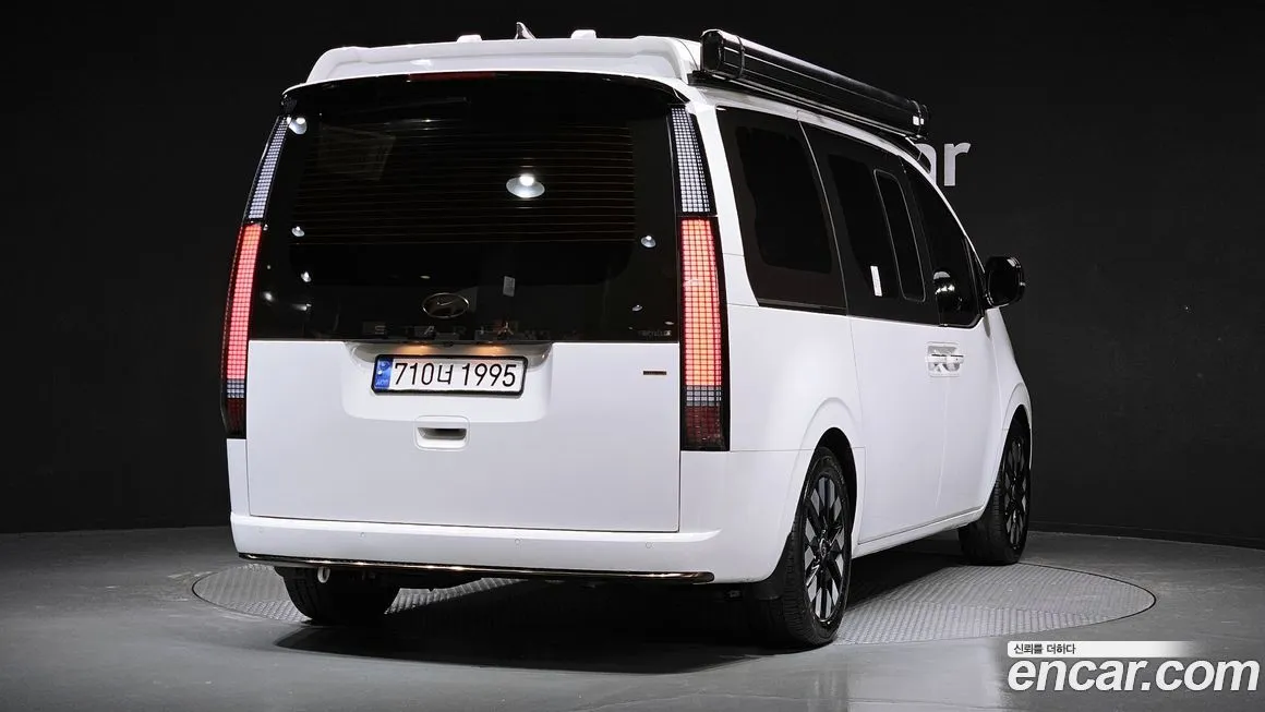 Hyundai Staria — фото 2