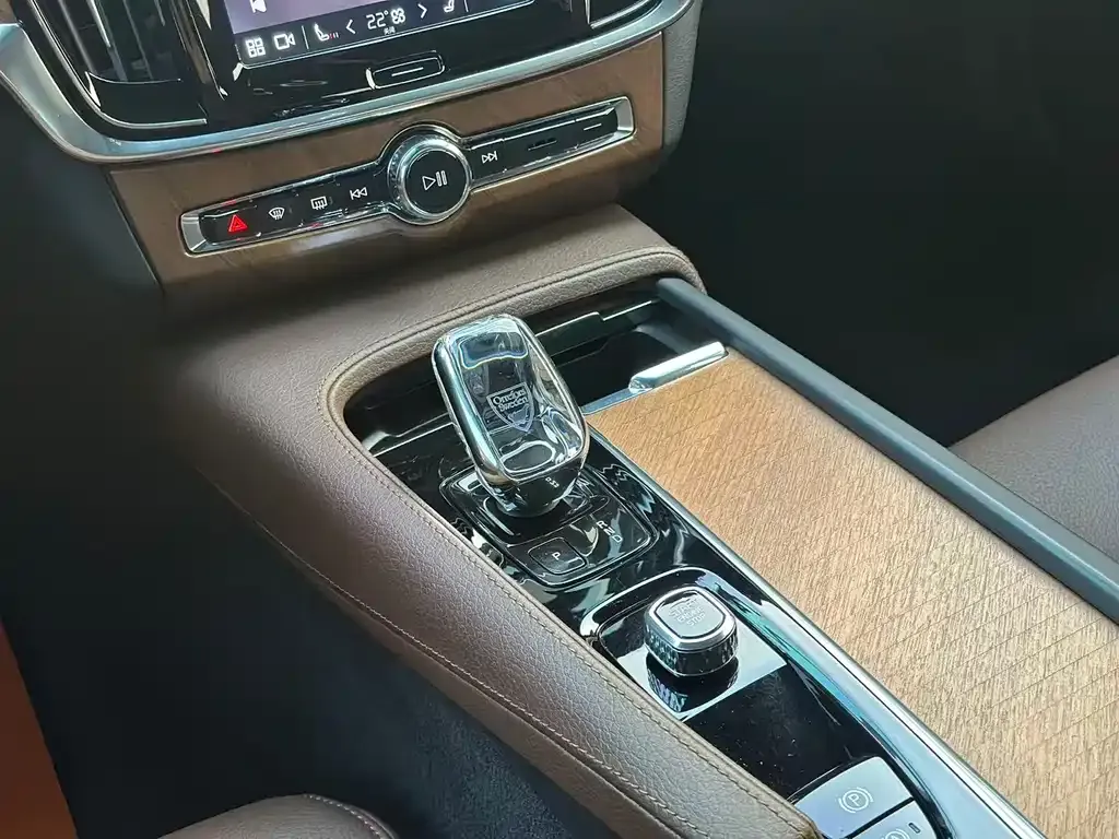 Volvo S90 2022 из CN, фото 3
