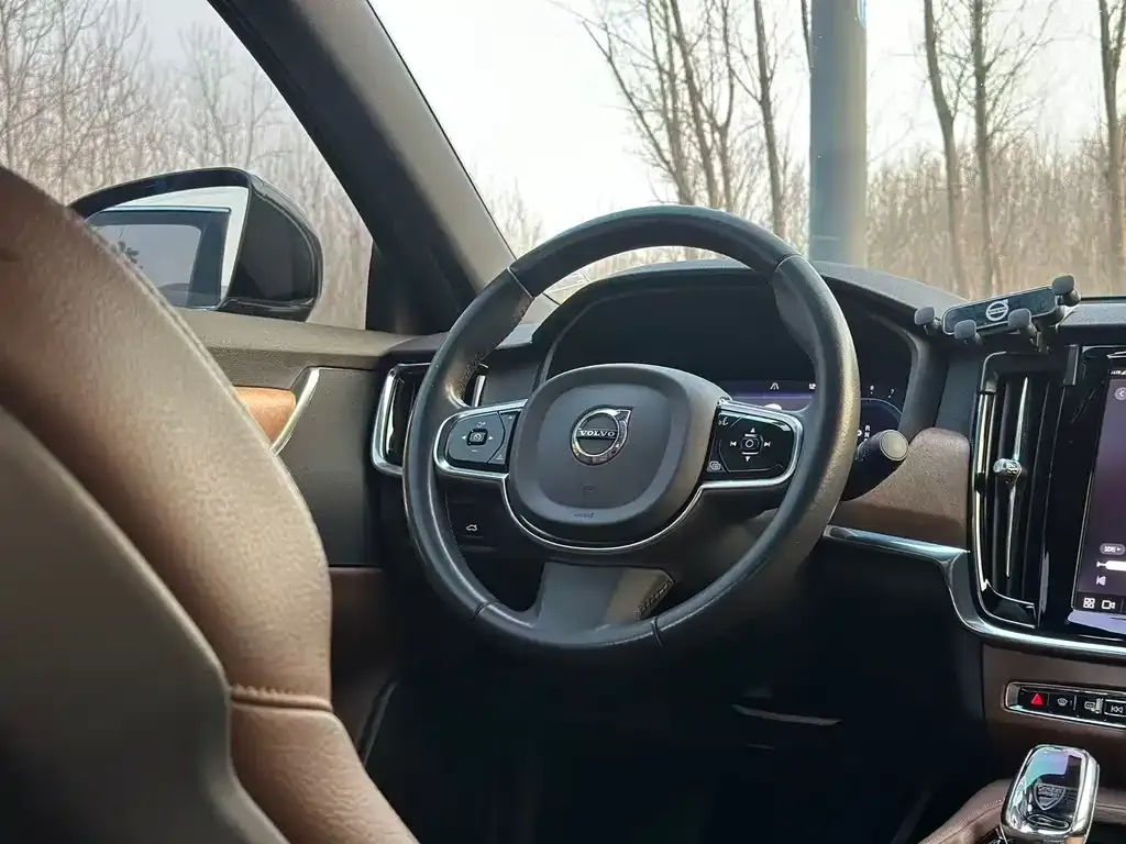 Volvo S90 2022 из CN, фото 2