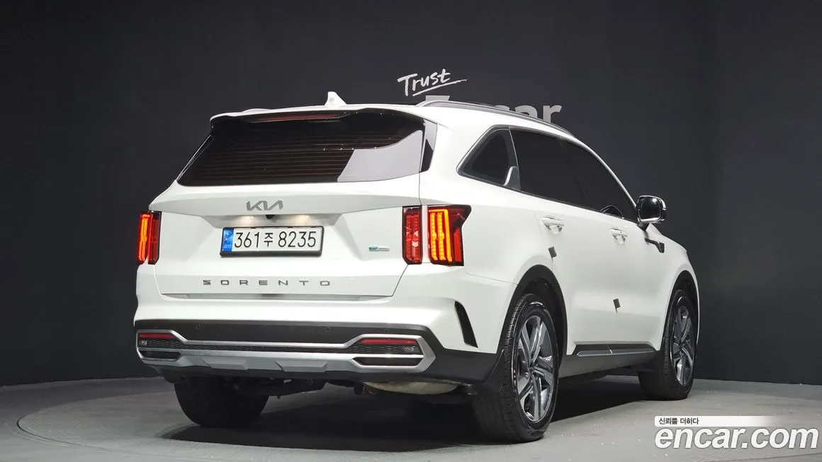 Kia Sorento — фото 5