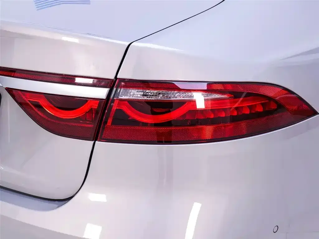 Jaguar XFL 2025 из CN, фото 9
