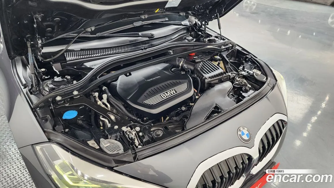 BMW 1-Series 2021 из KR, фото 8