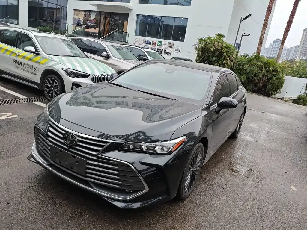 Toyota Avalon 2022 из CN, фото 1