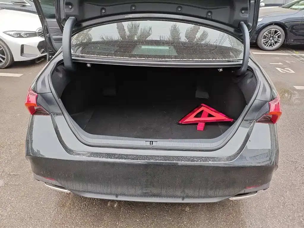 Toyota Avalon 2022 из CN, фото 4