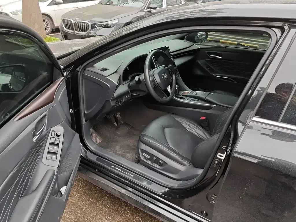 Toyota Avalon 2022 из CN, фото 8