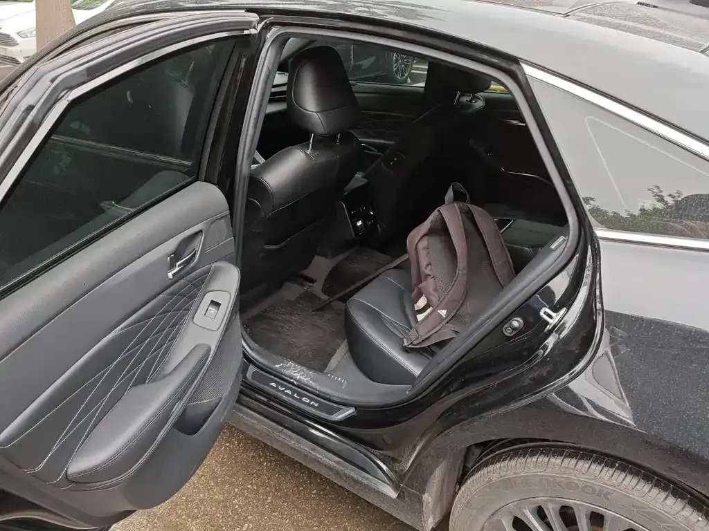 Toyota Avalon 2022 из CN, фото 6
