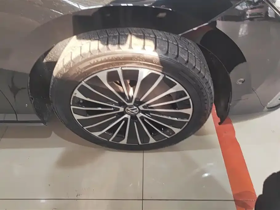 Volkswagen Magotan 2024 из CN, фото 6