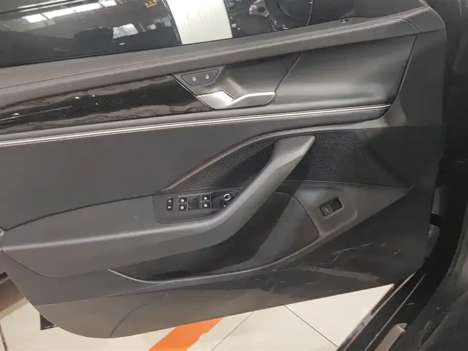 Volkswagen Magotan 2024 из CN, фото 2