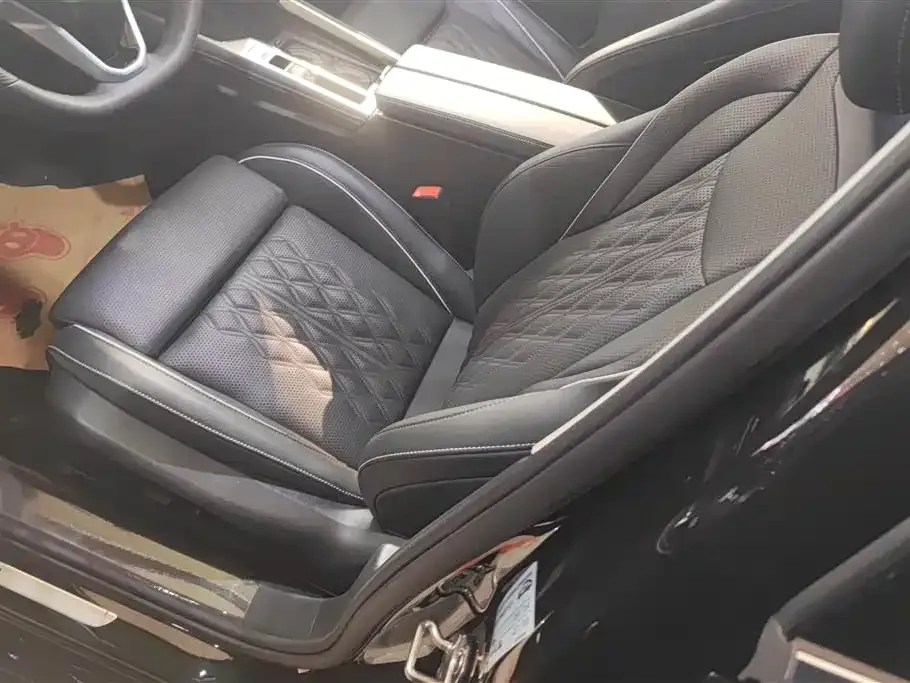Volkswagen Magotan 2024 из CN, фото 3
