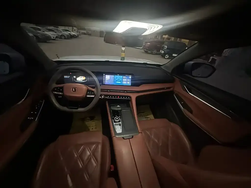 Changan CS75PLUS 2023 из CN, фото 2