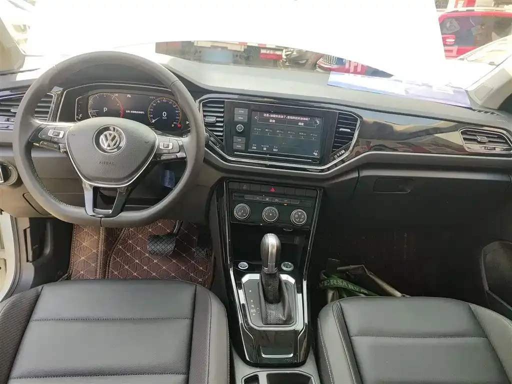 Volkswagen T-Roc 2021 из CN, фото 4