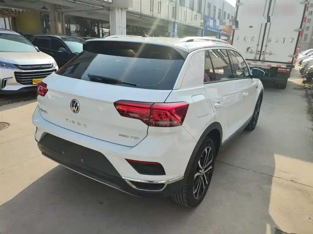 Volkswagen T-Roc 2021 из CN, фото 3