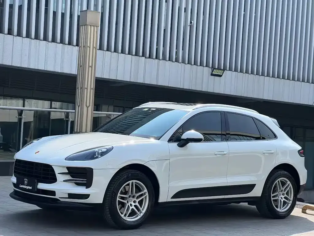Porsche Macan — фото 1