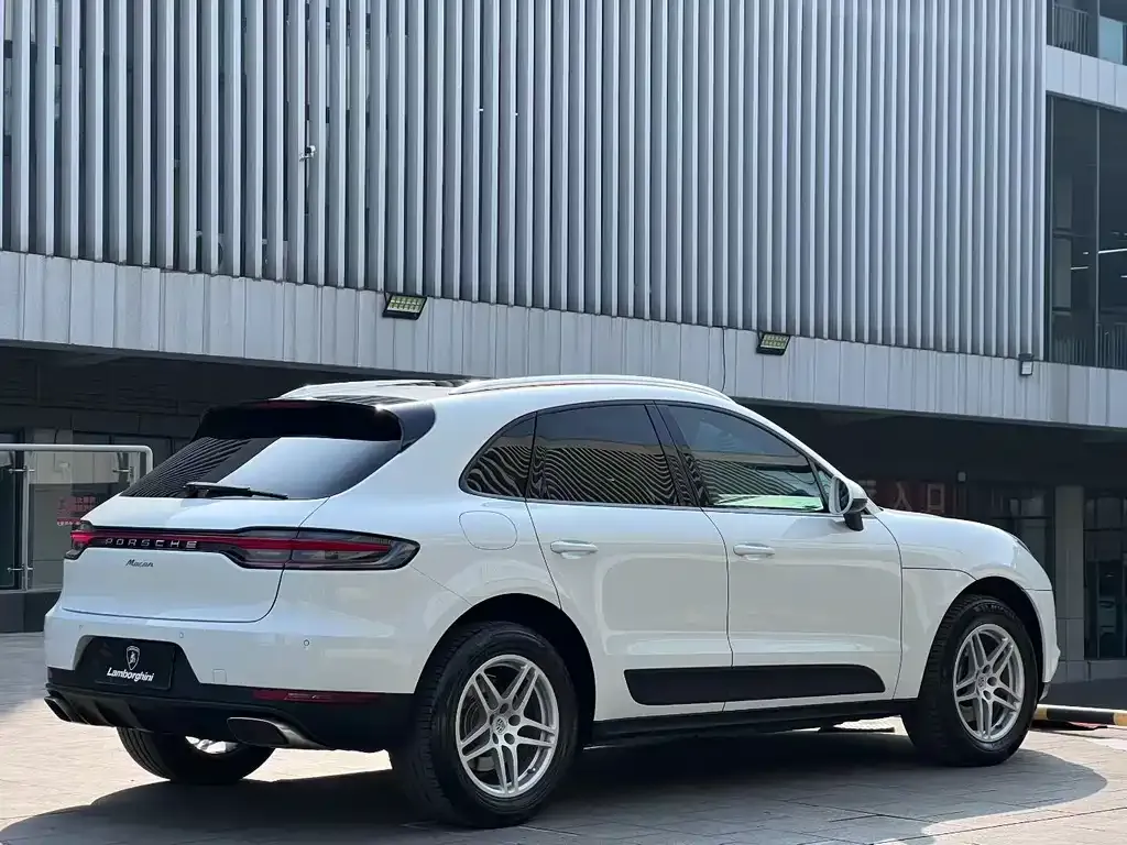Porsche Macan — фото 6
